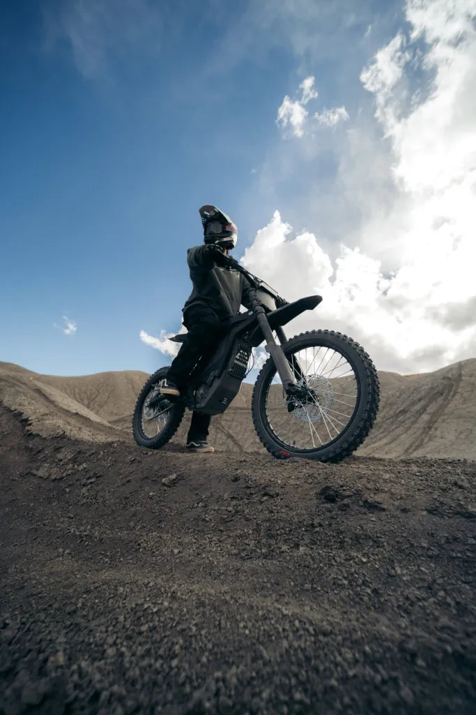 LONG RANGE ELECTRIC DIRT E-BIKE